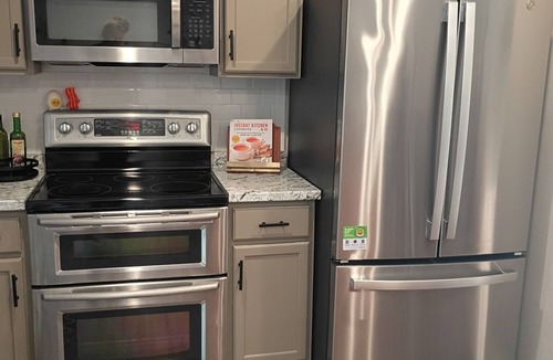 Kansas City House | Comfortable KC Escape Near Restaurants & Entertainment”