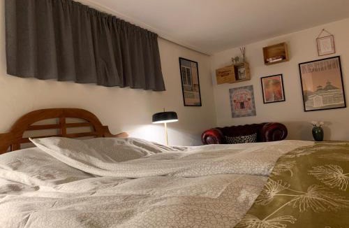 Copenhagen House | Comfortable Large Room King S bed near CPH centre