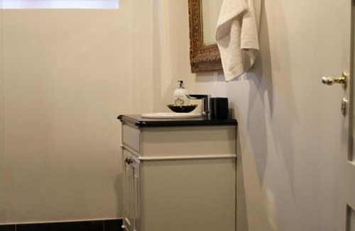 Copenhagen House | Comfortable Large Room King S bed near CPH centre