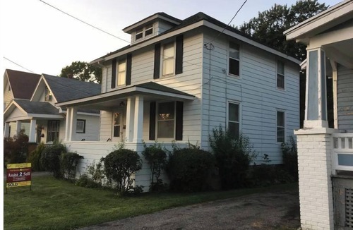 Utica House | Comfortable light-filled, 1920's home w/EV Charger