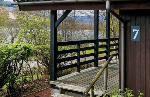 Lochearnhead Ski Chalet | Comfortable lodge with one double and one twin.