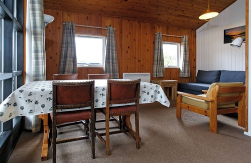 Lochearnhead Ski Chalet | Comfortable lodge with one double and one twin.