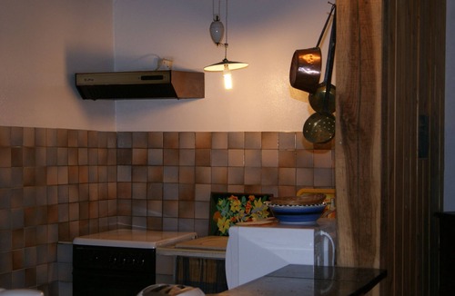 Aucun House | comfortable lodging facing mountain hiking cycling, cross-country skiing snowshoeing