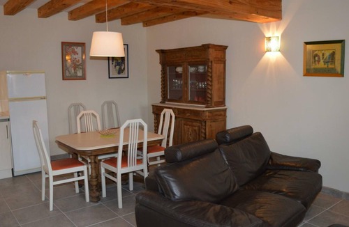 Huismes Cottage | Comfortable lodging in Huismes, near Chinon with enclosed courtyard