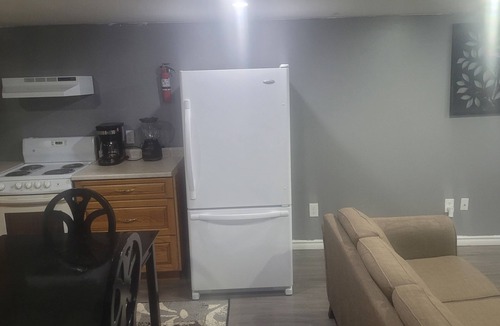 St. Catharines House | Comfortable Lower Level Stay in a Shared Home