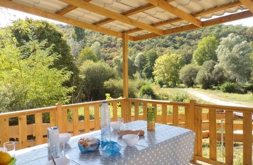 La Cassagne House | Comfortable mobile home with terrace for 6 people