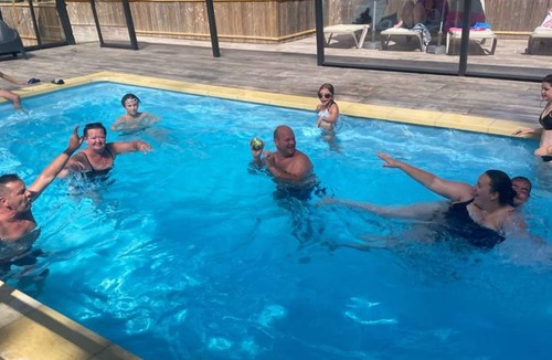 Le Fouilloux House | Comfortable Mobile Home with Terrace in Charente-Maritime