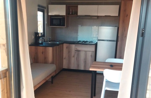 Saint-Gerons House | Comfortable mobile home with terrace in Saint-Gérons