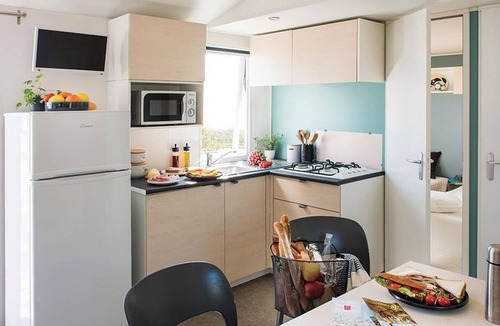 Saint-Gerons House | Comfortable mobile home with terrace in Saint-Gérons