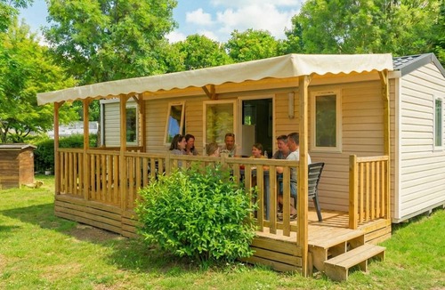 Saint-Gerons House | Comfortable mobile home with terrace in Saint-Gérons