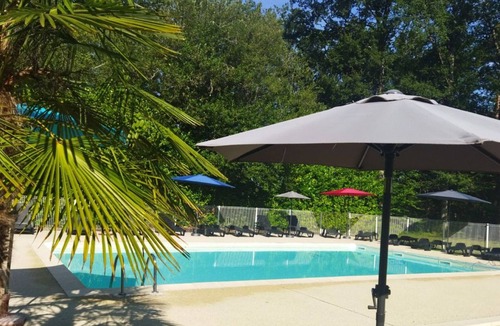 Saint-Gerons House | Comfortable mobile home with terrace in Saint-Gérons