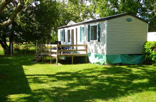 Moncrabeau House | Comfortable Mobile Home with Terrace in Moncrabeau