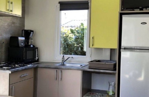 Roquefeuil House | Comfortable mobile home for 4 with terrace