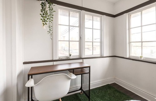 Downtown London Apartment | Comfortable Modern 2BR Apartment|Parking Available