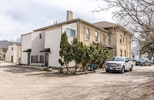 Downtown London Apartment | Comfortable Modern 2BR Apartment|Parking Available