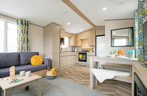 Ascog House | Comfortable, modern two-bedroom caravan sleeping four people.