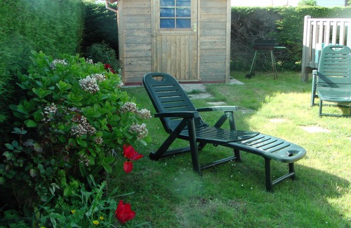 Bernieres-sur-Mer House | Comfortable, on its private plot/sea at 400m/pool on site