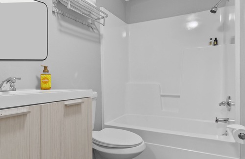 Festus Apartment | Comfortable One bedroom Apartment