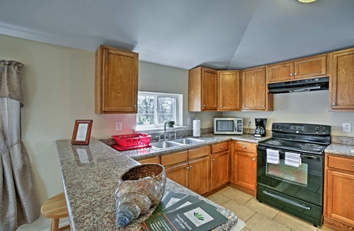 Theriot Apartment | Comfortable One Bedroom Apartment On 70 Acres south of Houma near Falgout Canal