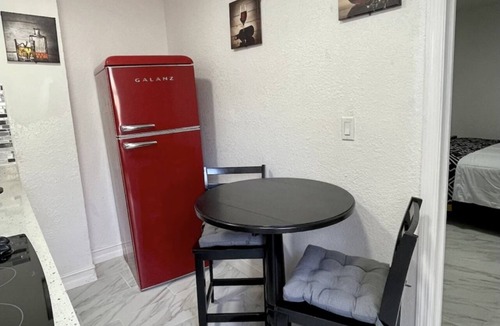 Oak Ridge Apartment | COMFORTABLE ORLANDO PRIVATE STUDIO W/FULL KITCHEN!
