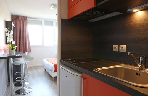 Chevilly-Larue Hotel | Comfortable Paris Sud Stay Near Business Parks | 2 Units