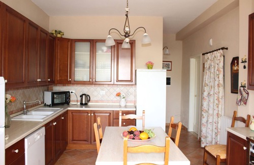 Fontane Bianche Villa | COMFORTABLE POOL VILLA WITH LARGE GARDEN SURROUNDING WHITE FOUNTAINS