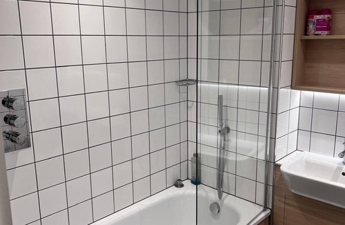 Bordesley Condo | Comfortable Private Room