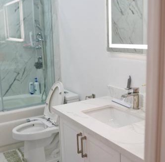 Hillcrest Village House | Comfortable Private Room