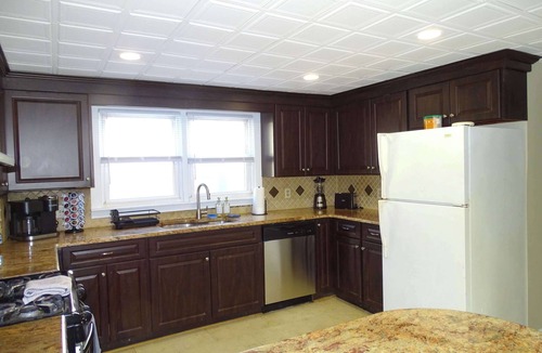 Framingham Apartment | Comfortable Renovated 3 Bed Apartment