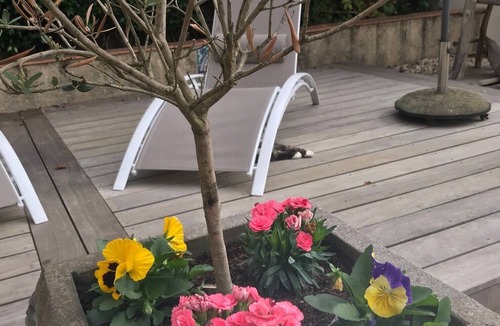 Loupiac Bed & Breakfast | Comfortable room