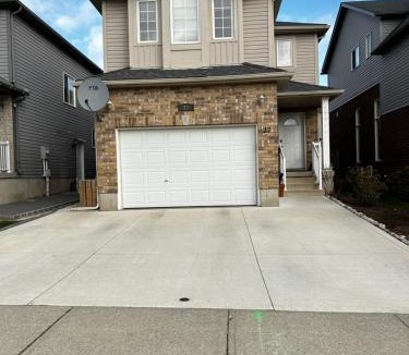 Highland West House | Comfortable room O