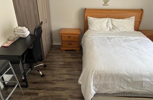 Highland West House | Comfortable room O