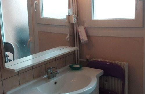 Ecrouves Apartment | Comfortable room with wifi, fan, additional heating