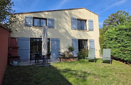 Sevremoine Cottage | Comfortable rural cottage on the banks of the Nantes Sèvre, near Puy du Fou