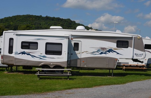 Bouckville House | Comfortable RV located on a full service campsite in the Ciderhouse Campground