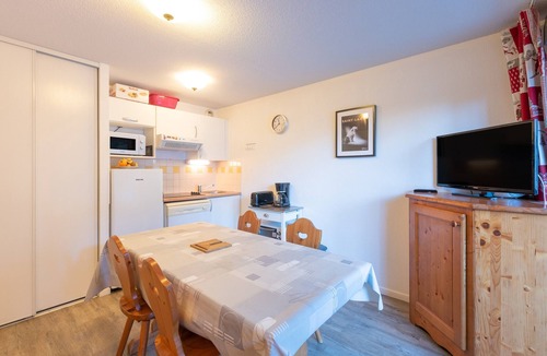 Saint-Lary-Soulan Apartment | Comfortable Stay in Saint-Lary – 3 Apartment, Terrace, Heated Pool, and Direct Cable Car Access