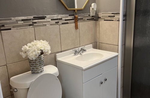 LaPlace Apartment | Comfortable Safe Stay
