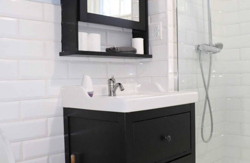 St. Catharines House | Comfortable Shared Room I 10minutes drive to Niagara falls