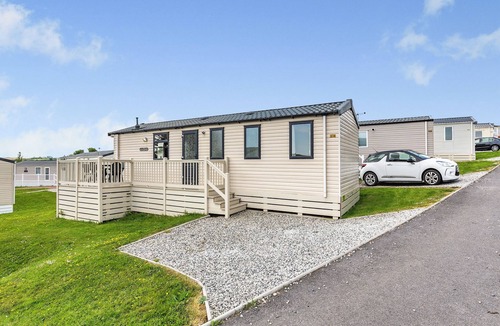 Hewas Water House | Comfortable spacious caravan with one double and two twin.