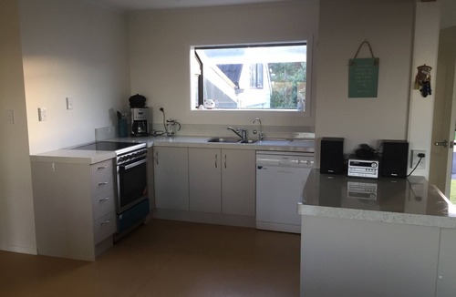 Onemana House | Comfortable, spacious family beach house