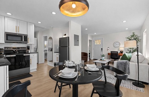 Eastpointe Apartment | Comfortable & Spacious 1BR in Eastpointe