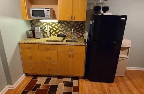 Jefferson Apartment | Comfortable, spacious, basement, 1bdrm apartment, sleeps 4