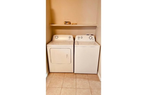 Lawton House | Comfortable Stay! Close to Ft. Sill/Hospital!