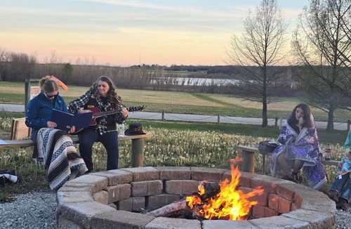 Warsaw Hotel | Comfortable Stay in Aprtment w/Pool Access, Community Fire Pit, and Lake Access