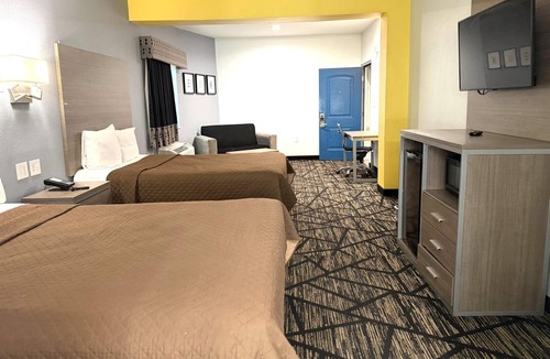 Westfield Hotel | Comfortable Stay Near IAH Airport | Easy I-45 Access | Free Parking