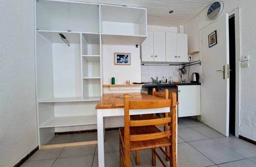 Lit-et-Mixe Apartment | Comfortable studio close to the shops and oceans