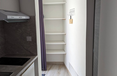 Boutonnet Apartment | Comfortable studio of 18 m² for 2 people.