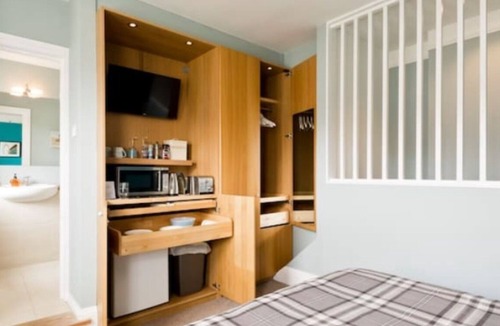 Beverley House | Comfortable Studio Accommodation - London / Wimbledon / Kingston