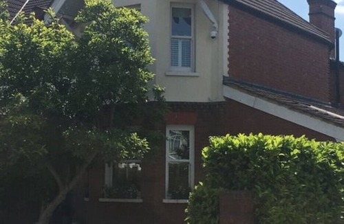 Beverley House | Comfortable Studio Accommodation - London / Wimbledon / Kingston