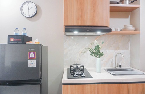 Duren Sawit Apartment | Comfortable Studio Room at LRT City Jatibening
